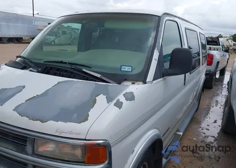 1999 Chevrolet Express z USA, uszkodzony, nr VIN 1GBFG15R9X1030898